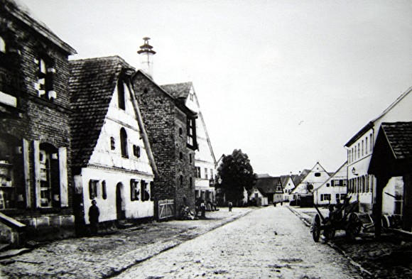 Strassenszene von Süden aus gesehen